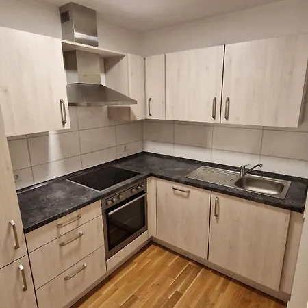 Moderne, Barrierefreie Im Herzen Der Stadt Mit Parkplatz, Wlan Und Tv - Marta Daire