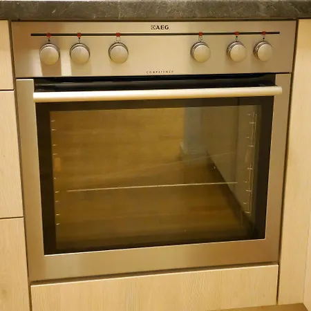 Moderne, Barrierefreie Im Herzen Der Stadt Mit Parkplatz, Wlan Und Tv - Marta *